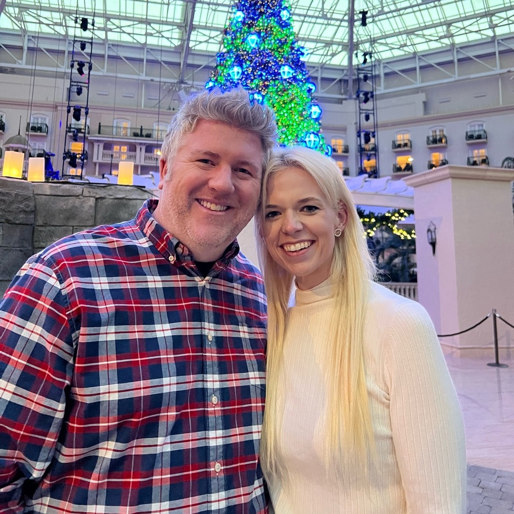 AbbyCatherine is LIVE! Share Show Happening Now! 😍🎀 - Picture 5 of 16